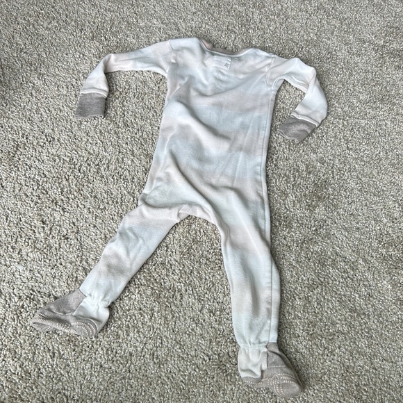 Burts Bees Bundle Bee Keeper Sleep Sack, Organic Crib Sheet & Onsie 6-12 Months - Picture 11 of 16